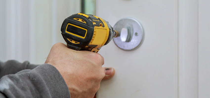 Street Locksmith For Smart Lock Repair in Lodi, CA